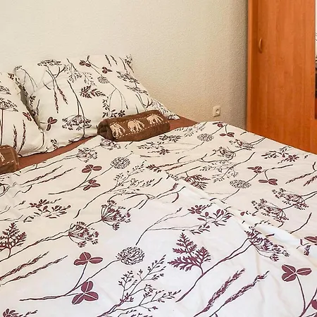 Amazing In Fovenyes W/ 2 Bedrooms Holiday home Orvenyes
